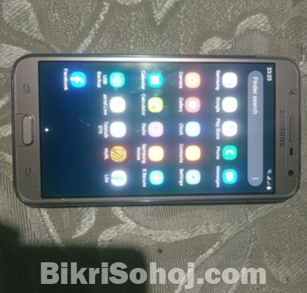 Samsung Galaxy j7 nxt